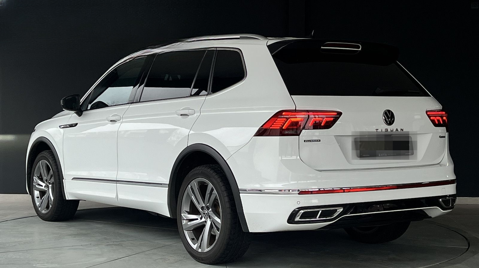 Volkswagen Tiguan Allspace 2.0 TSI R-Line4MOTION*7-S*PANO* foto 4