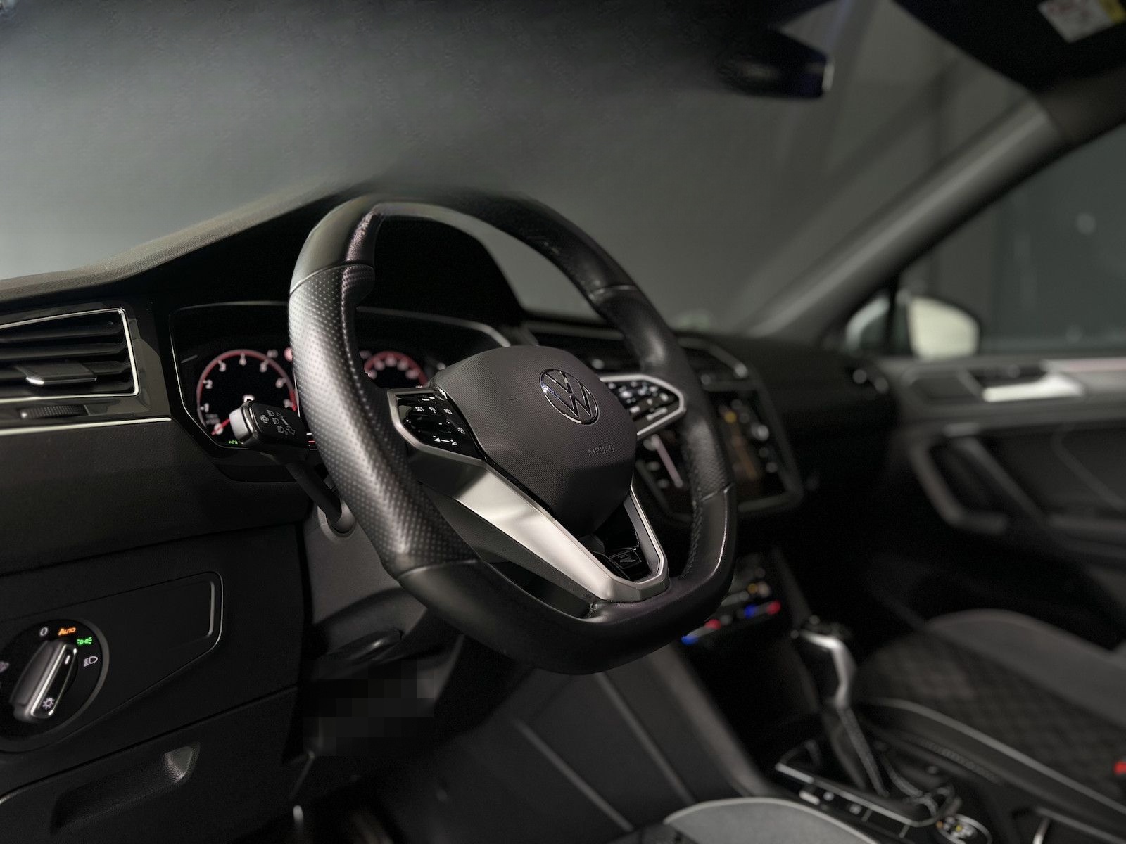 Volkswagen Tiguan Allspace 2.0 TSI R-Line4MOTION*7-S*PANO* foto 7