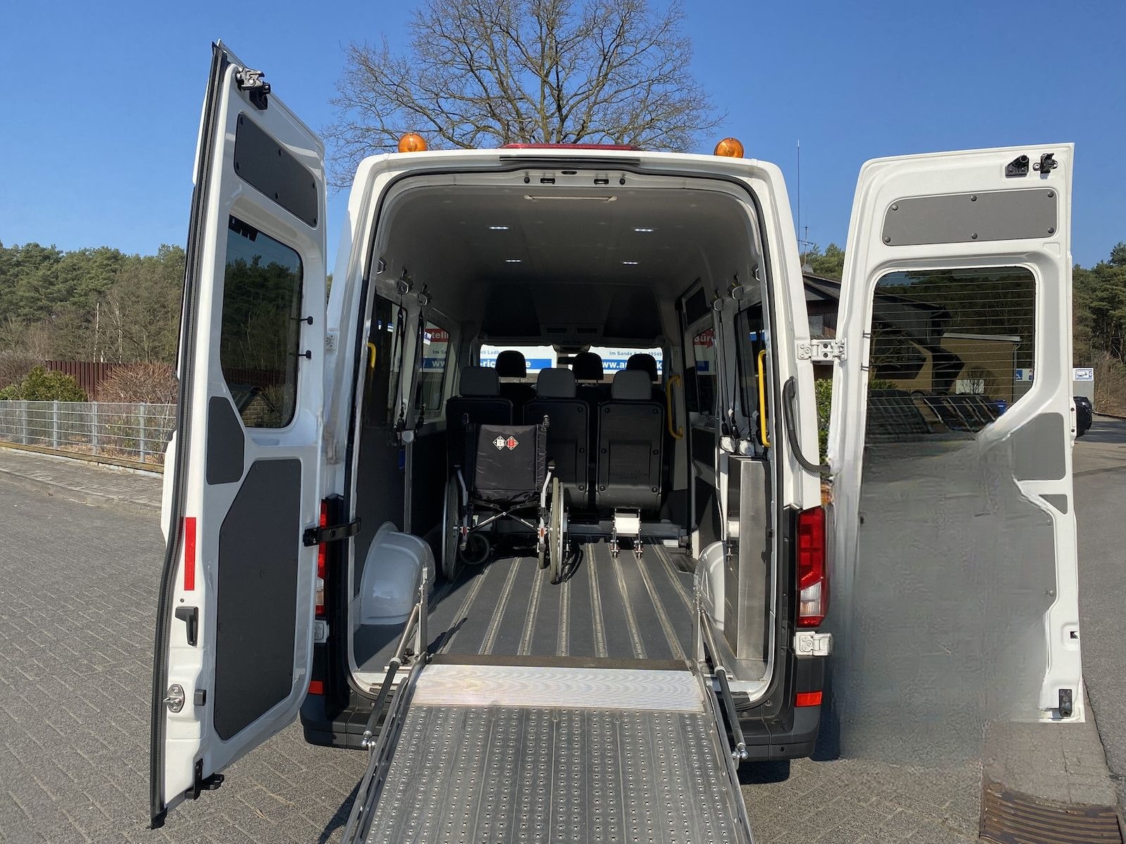 Volkswagen Crafter 35 MR Hochdach, Systemboden, Rollstuhlpl foto 2