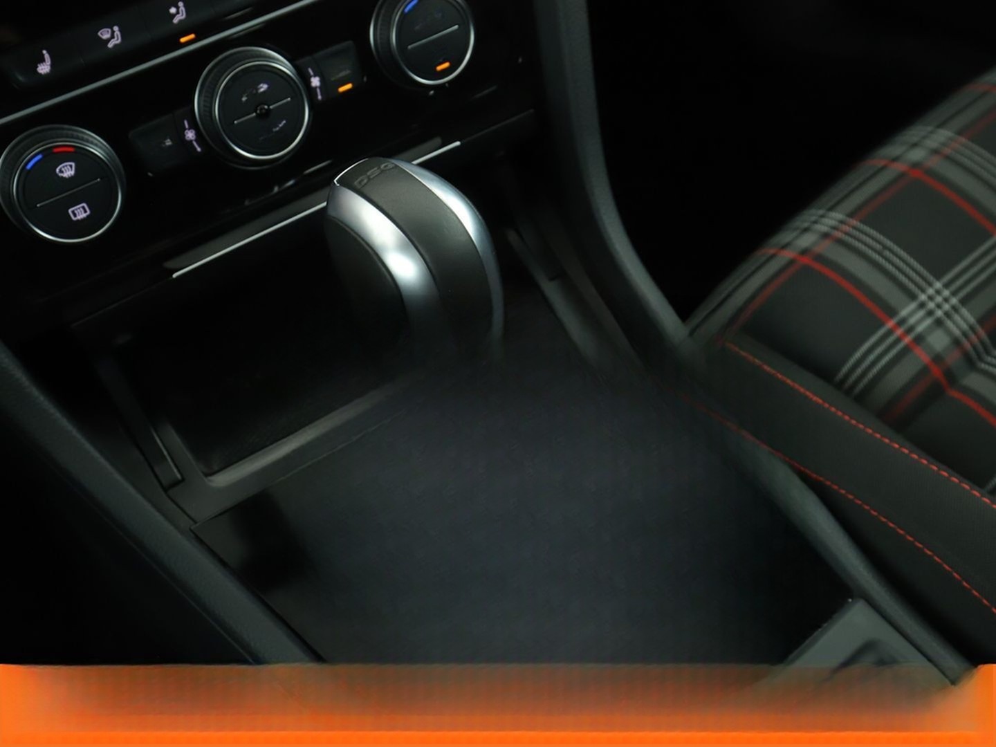 Volkswagen Golf VII 2.0 TSI GTI Performance BM Aut.*NAVI* foto 24