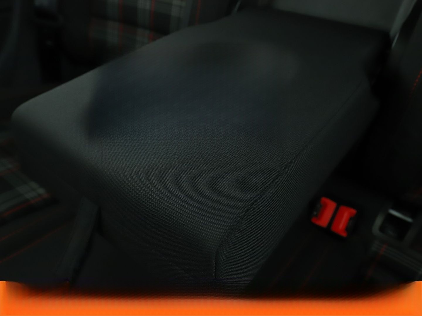Volkswagen Golf VII 2.0 TSI GTI Performance BM Aut.*NAVI* foto 29