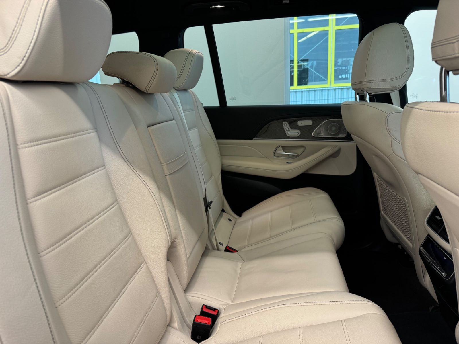 Mercedes-Benz GLS 400D Pano Multibeam AMG AHK 7Sitze foto 13