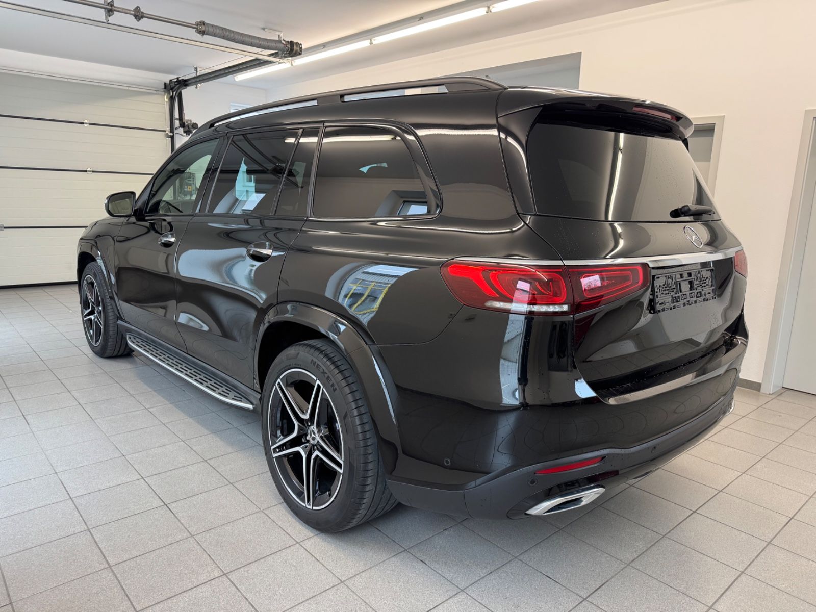 Mercedes-Benz GLS 400D Pano Multibeam AMG AHK 7Sitze foto 4