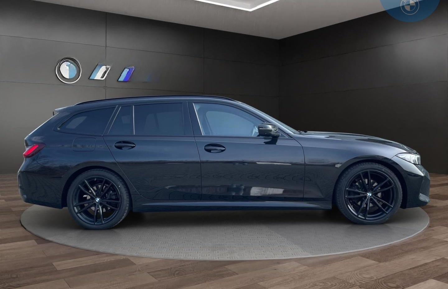 BMW 320 d M-Sport Touring Widscreen Display 360Kamer foto 15