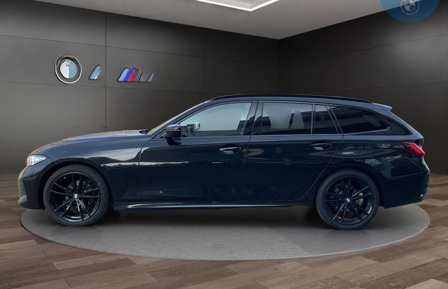 BMW 320 d M-Sport Touring Widscreen Display 360Kamer foto 6