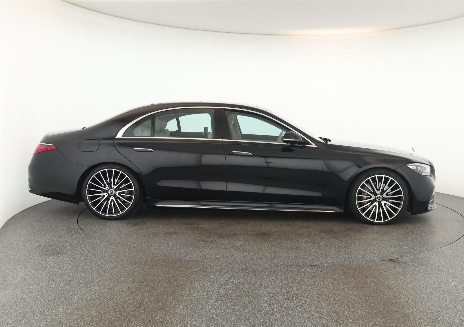 Mercedes-Benz S 400 d 4M lang AMG DIGITAL Pano HUD HighEnd 21" foto 4
