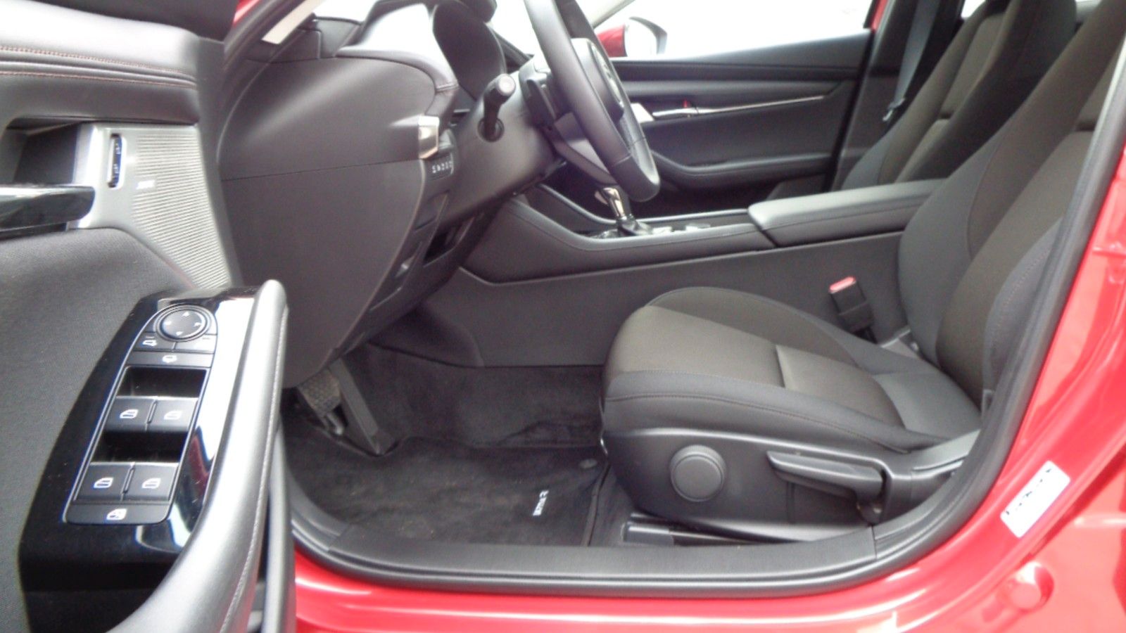 Mazda 3 Fastback Exclusive-Line foto 11