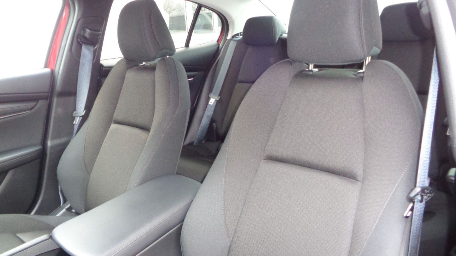 Mazda 3 Fastback Exclusive-Line foto 12
