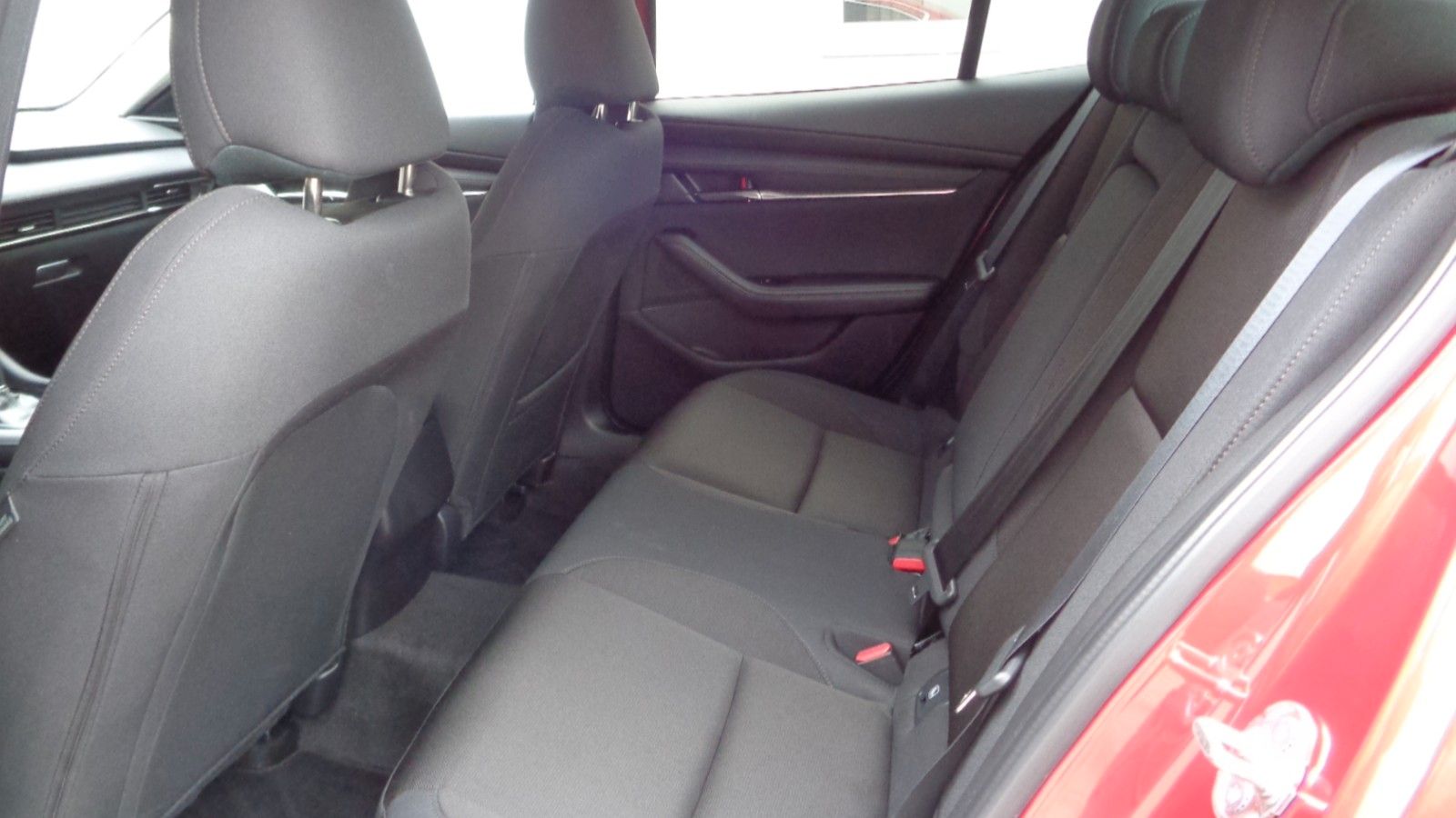 Mazda 3 Fastback Exclusive-Line foto 13