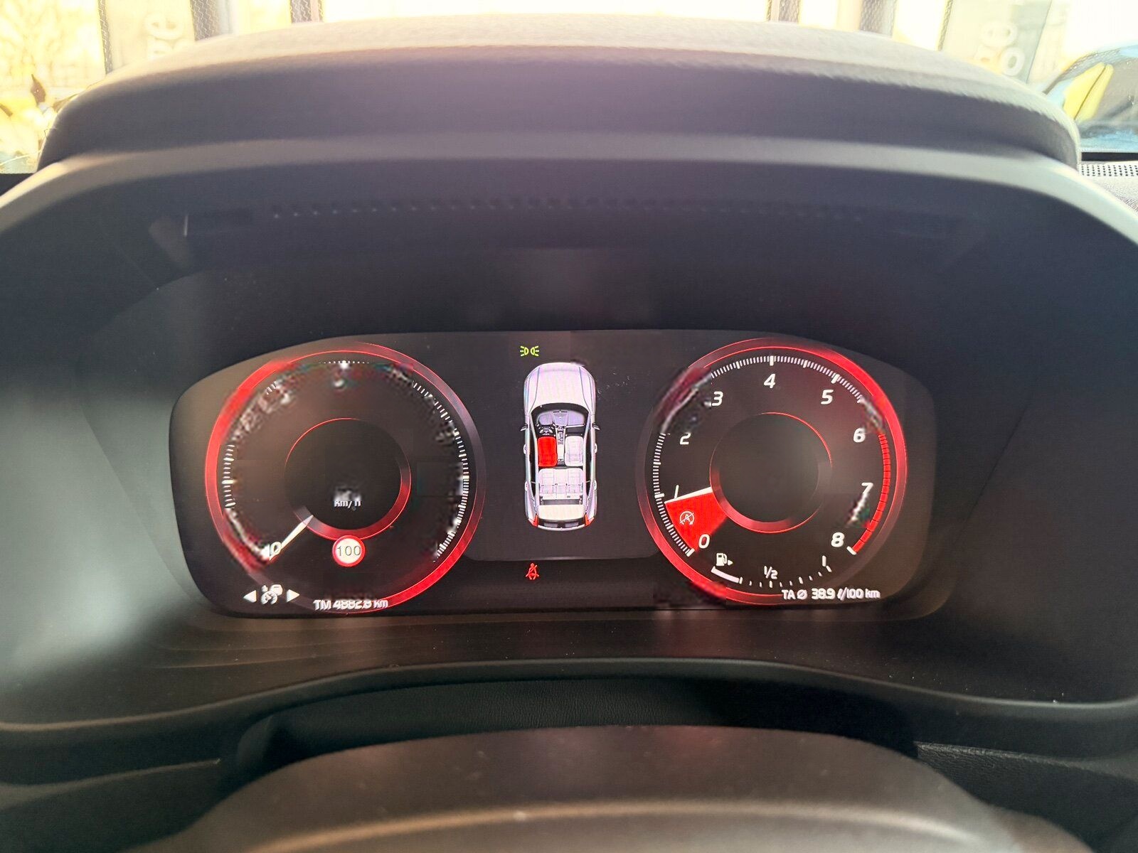 Volvo XC 40 T4 2WD R-Design LED NAVI TWA RFK WINTERP. foto 14