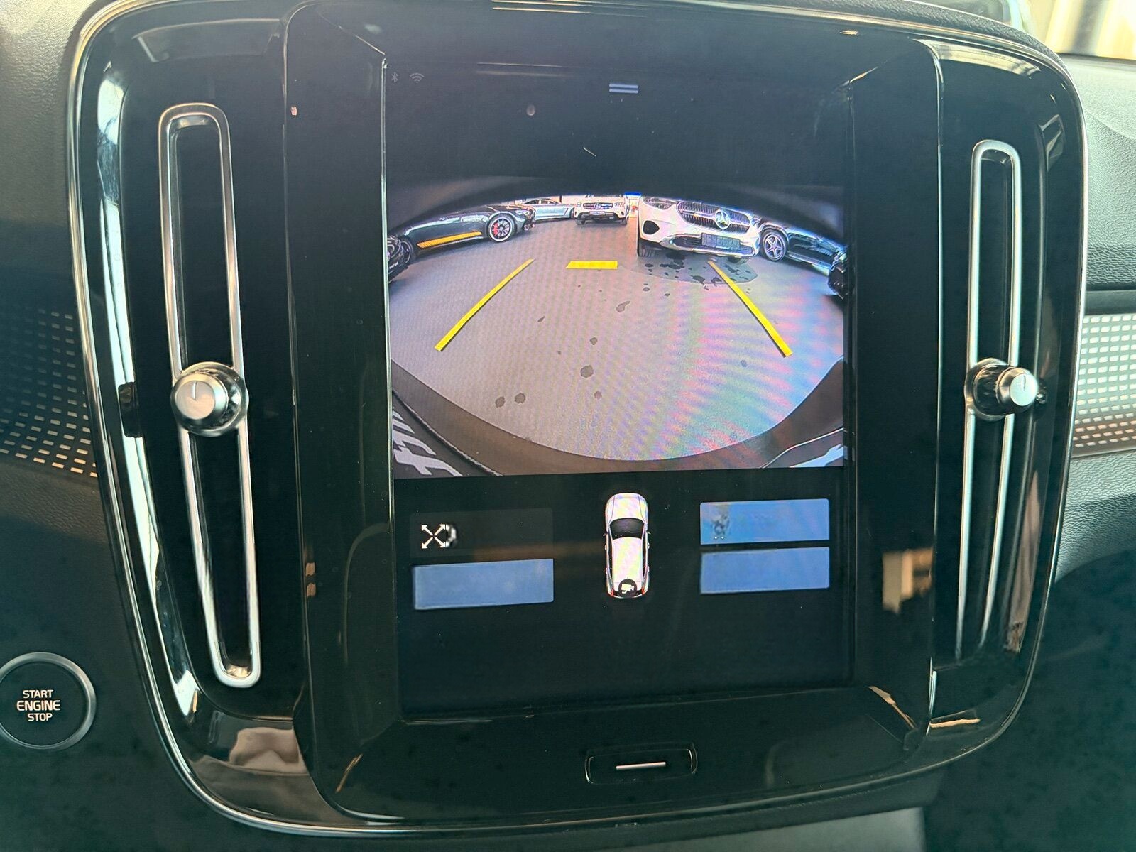 Volvo XC 40 T4 2WD R-Design LED NAVI TWA RFK WINTERP. foto 17