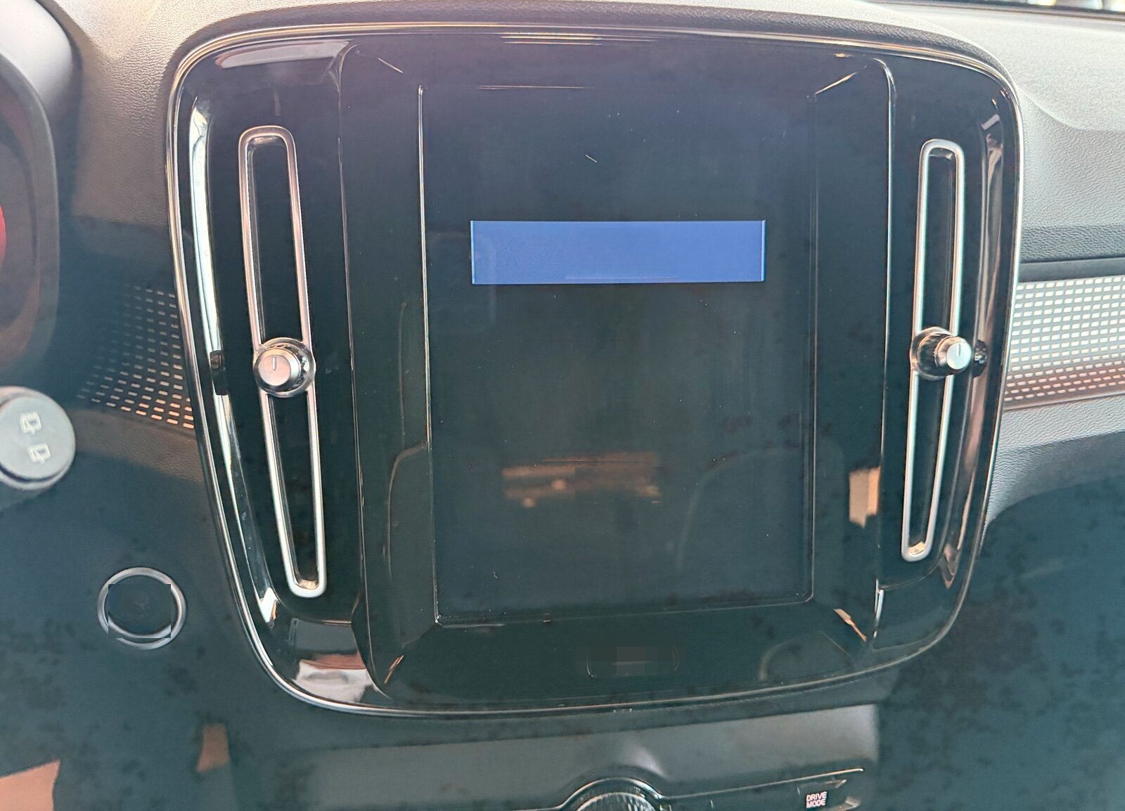 Volvo XC 40 T4 2WD R-Design LED NAVI TWA RFK WINTERP. foto 18