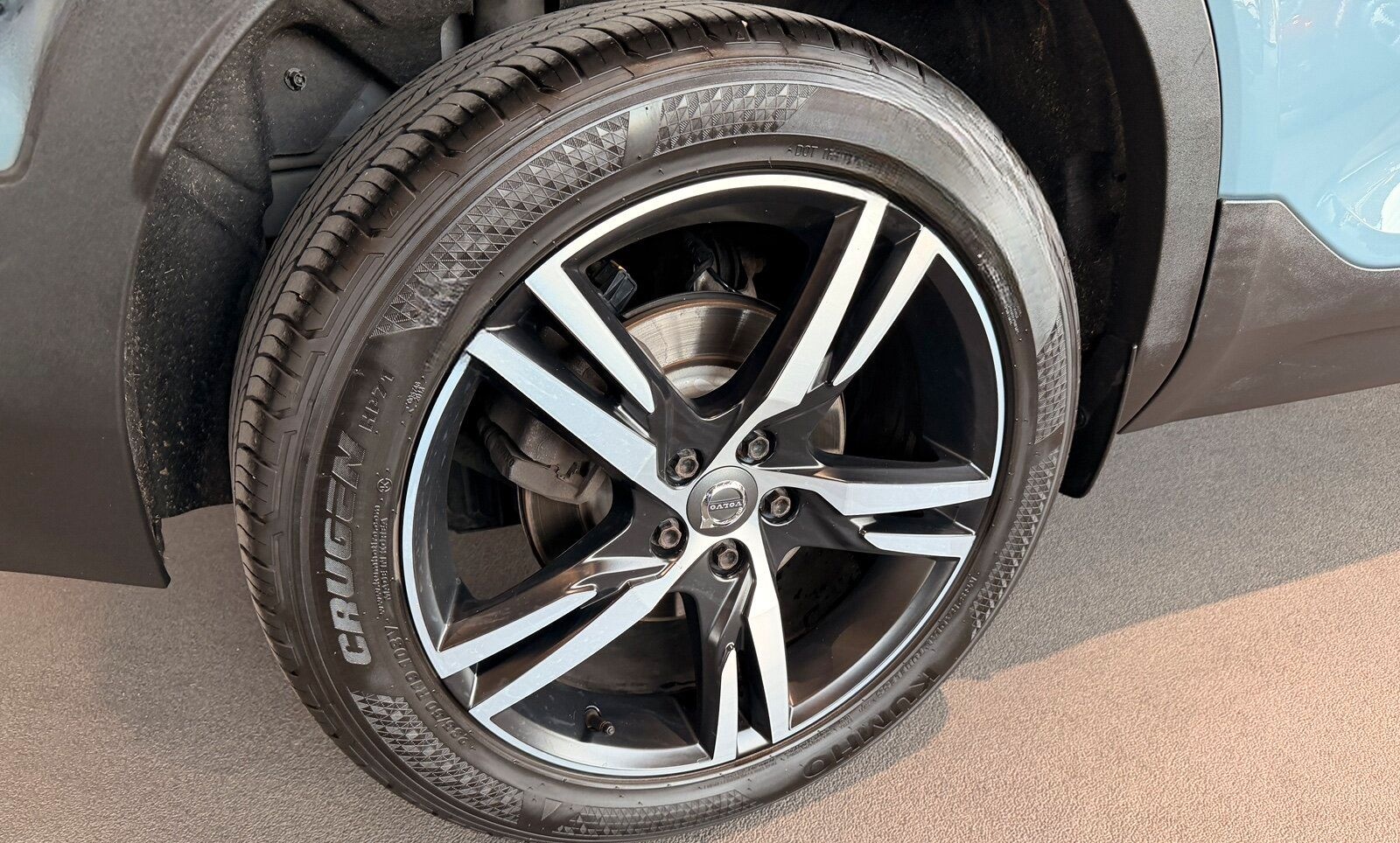 Volvo XC 40 T4 2WD R-Design LED NAVI TWA RFK WINTERP. foto 5