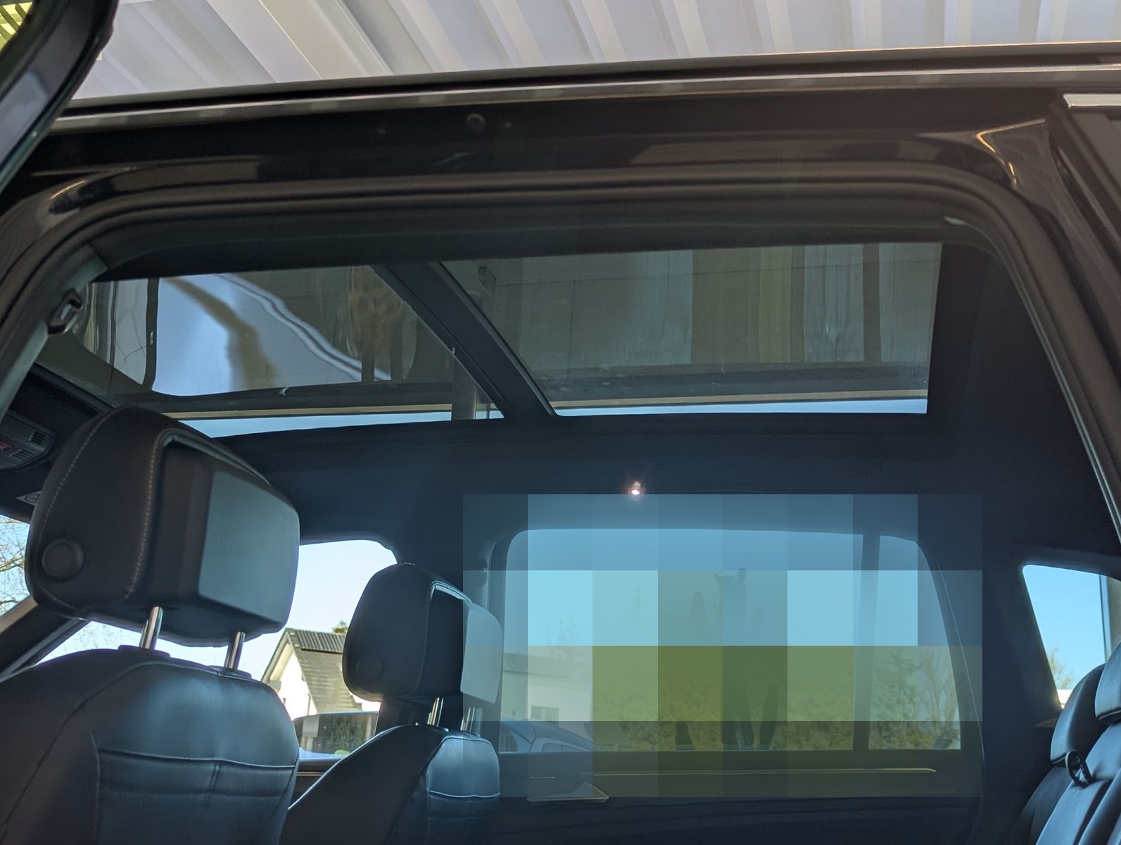 Volkswagen Tiguan 2.0 TDI DSG R-Line Matrix Pano HUD AHK 20 foto 14