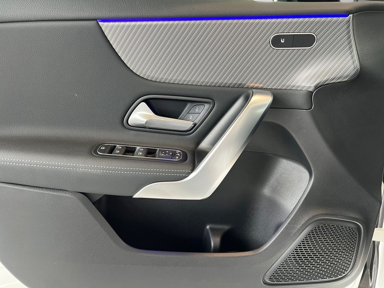 Mercedes-Benz A 180 Night Progressive CarPlay Kamera Winter-P. foto 13