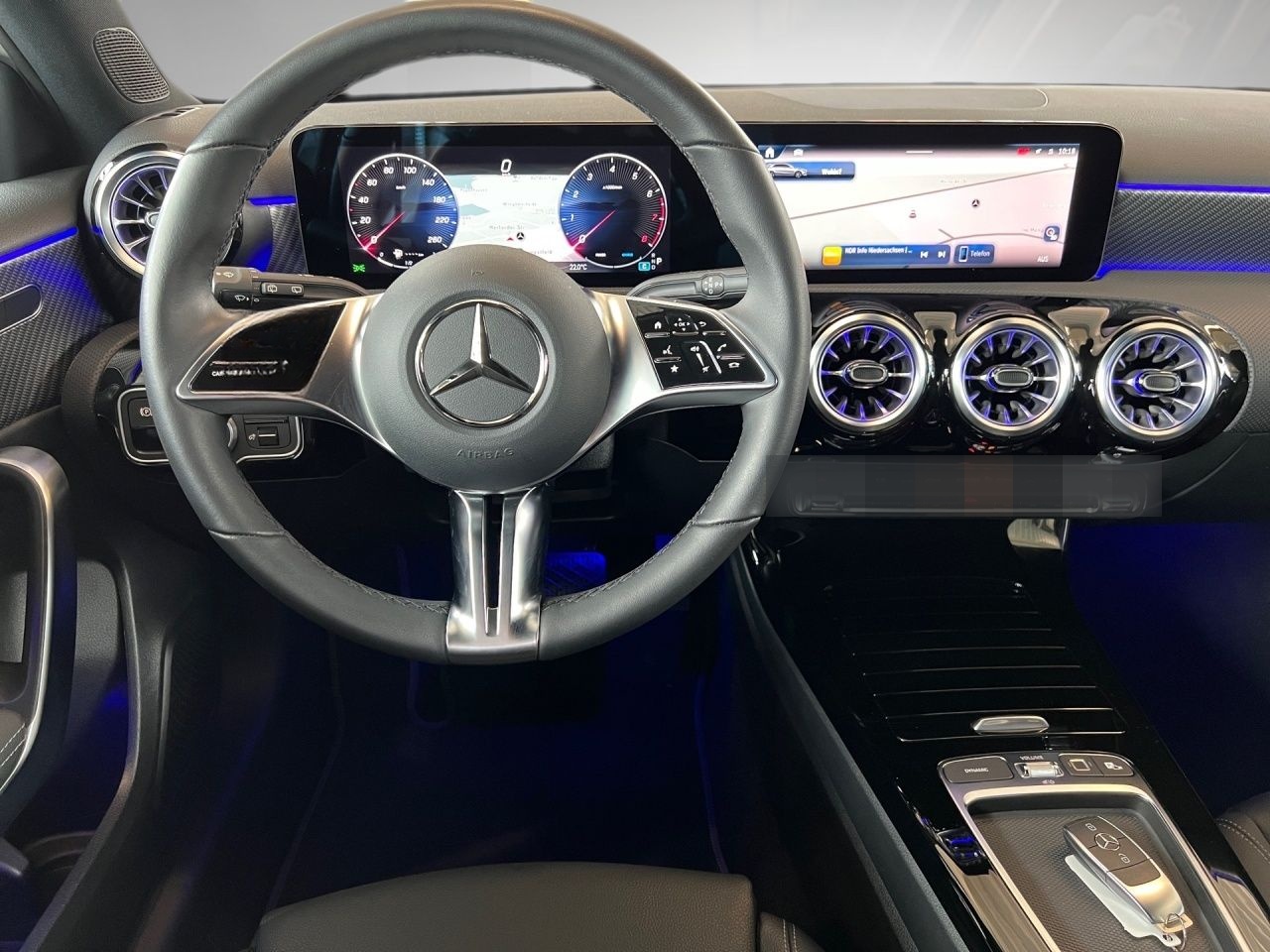 Mercedes-Benz A 180 Night Progressive CarPlay Kamera Winter-P. foto 18