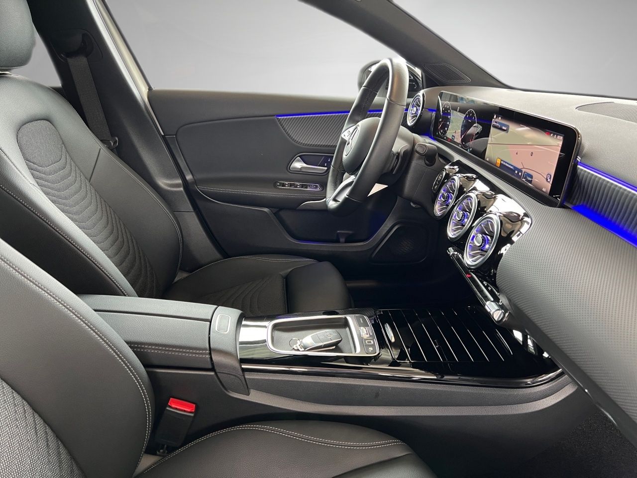 Mercedes-Benz A 180 Night Progressive CarPlay Kamera Winter-P. foto 25
