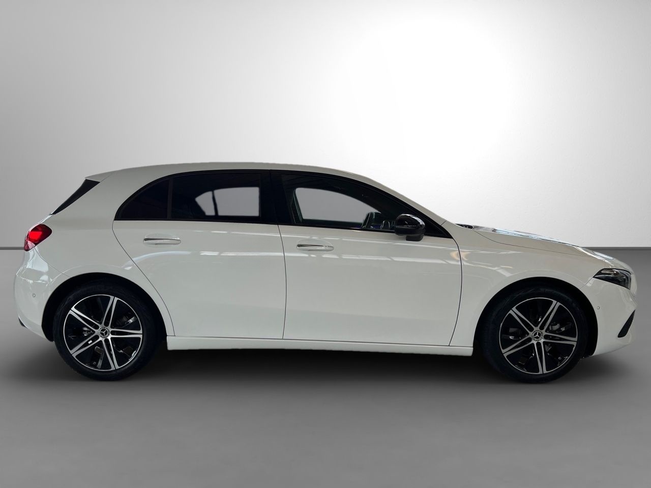 Mercedes-Benz A 180 Night Progressive CarPlay Kamera Winter-P. foto 9