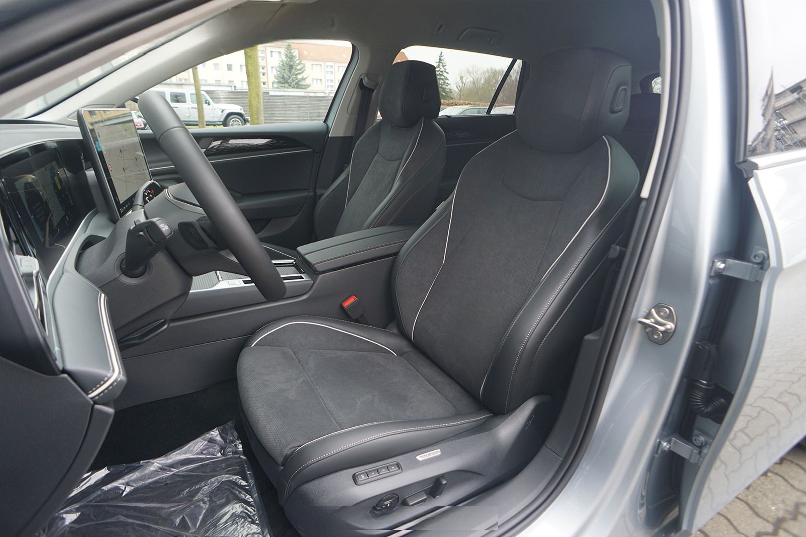 Volkswagen Passat Variant TDI  Elegance/IQ-Light/AHK/HeadUp foto 8