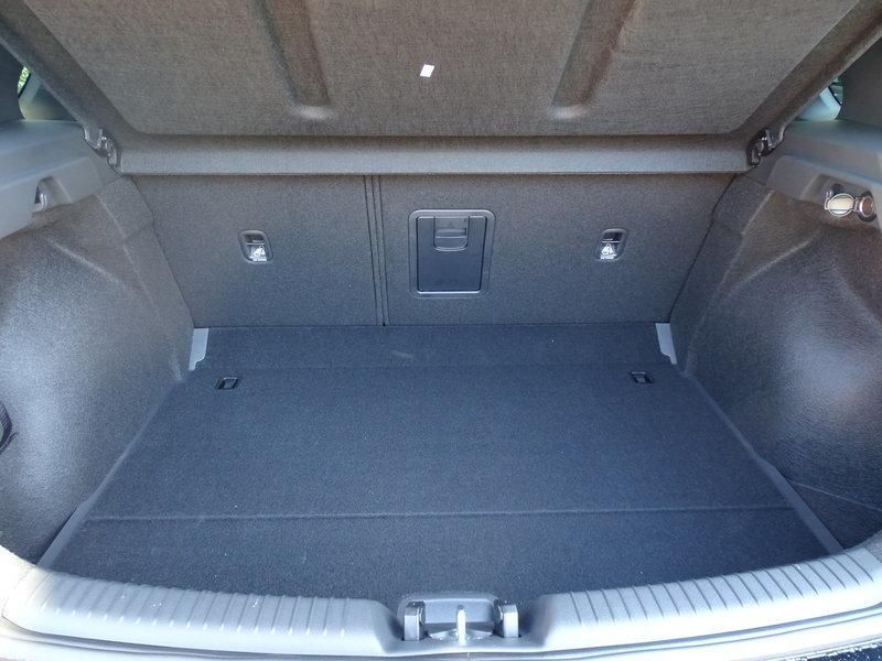 Hyundai i30 1.5 TGDi 48V 6-MT Edition 30+ NAVI/LED/KAMER foto 15