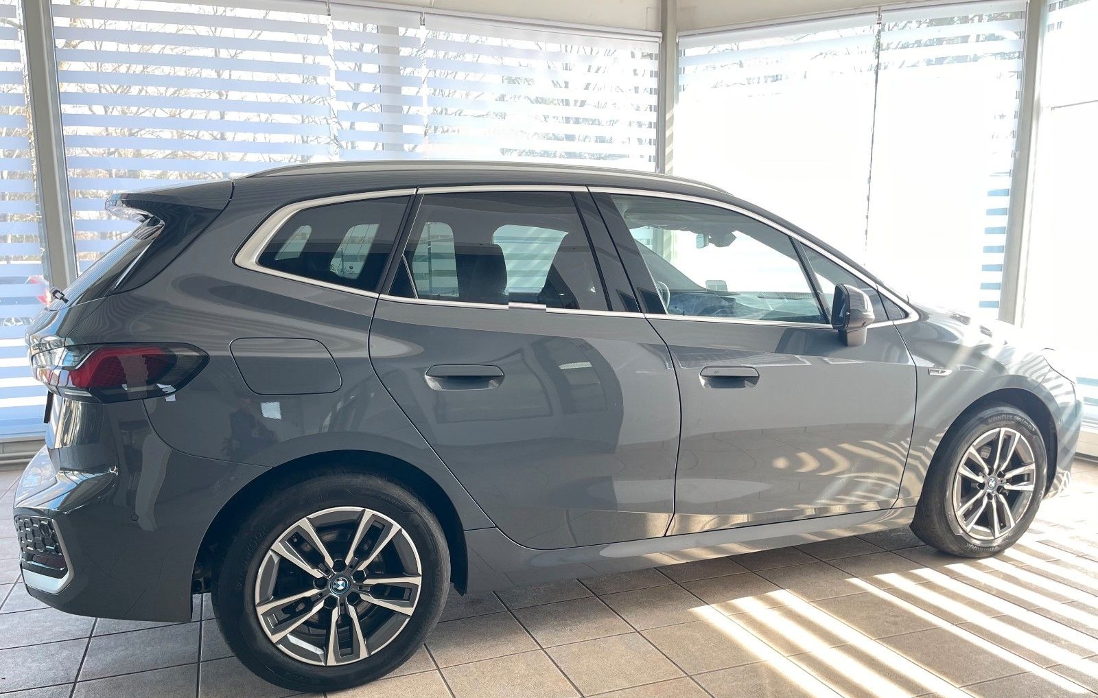 BMW 225e xD M Sport PANO 360° HUD AHK Memory foto 6