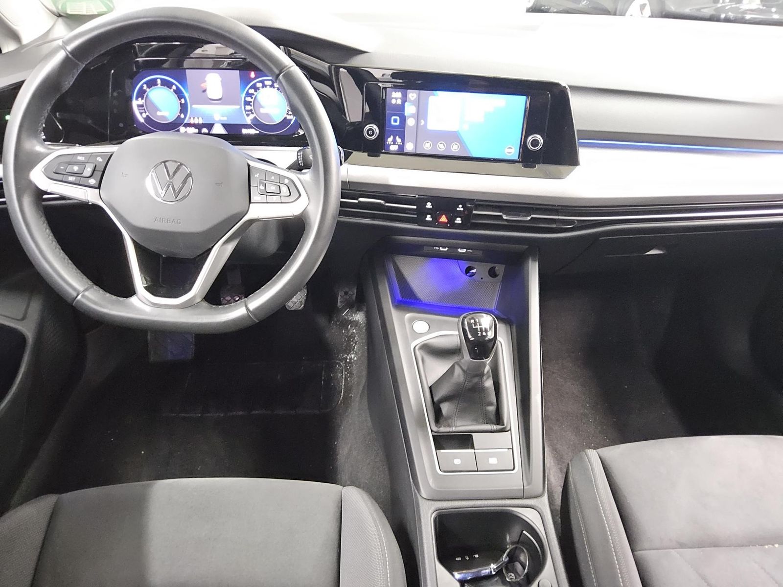 Volkswagen Golf-8 2.0 TDI Life LED Kamera AHK AID PDC foto 5