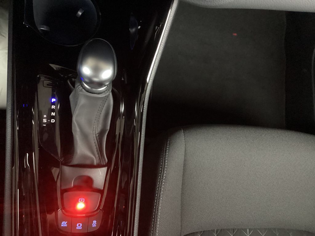 Toyota C-HR 2.0 Hybrid Team Deutschland foto 16