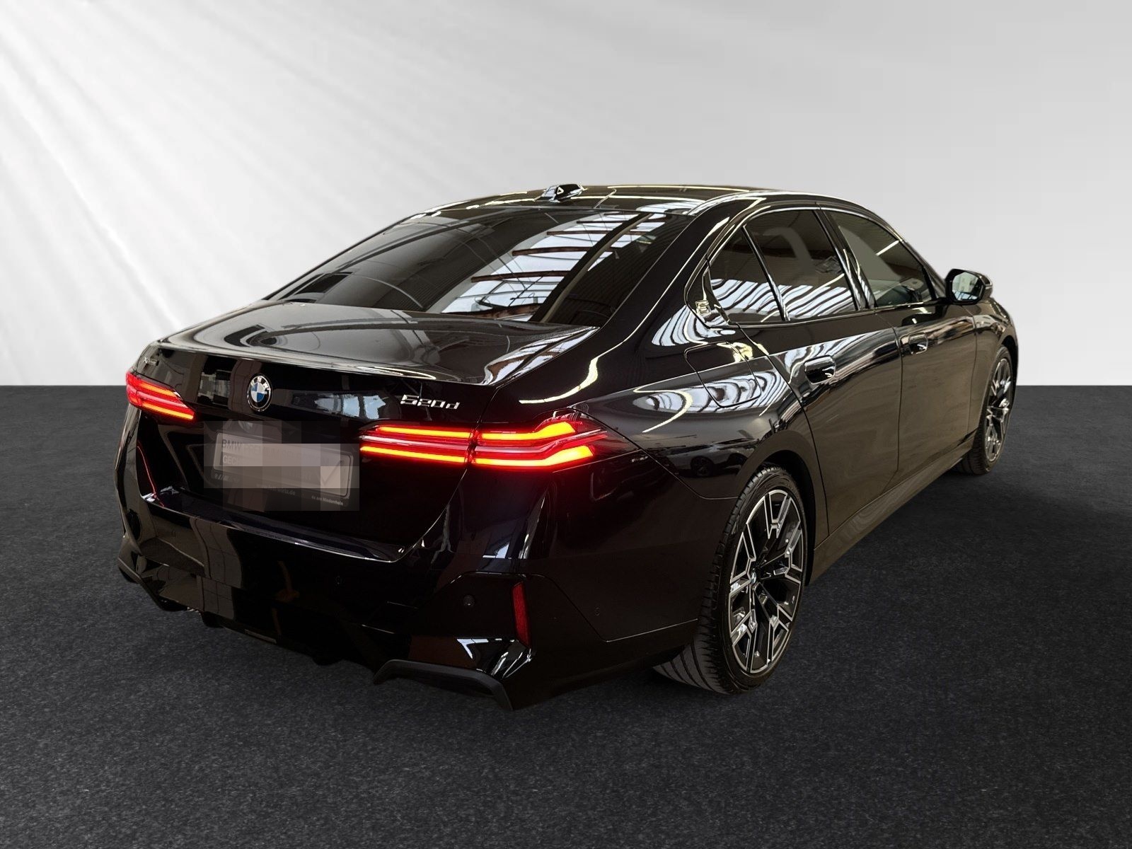 BMW 520d xDrive M Sport|AHK|Pano|20"LMR|Head-Up foto 3