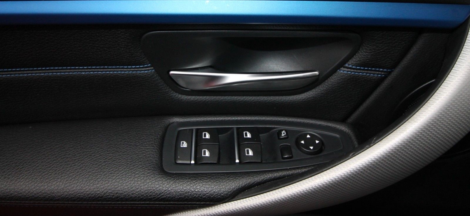BMW 320i Touring xDrive M Sport HUD LED-Beam foto 21
