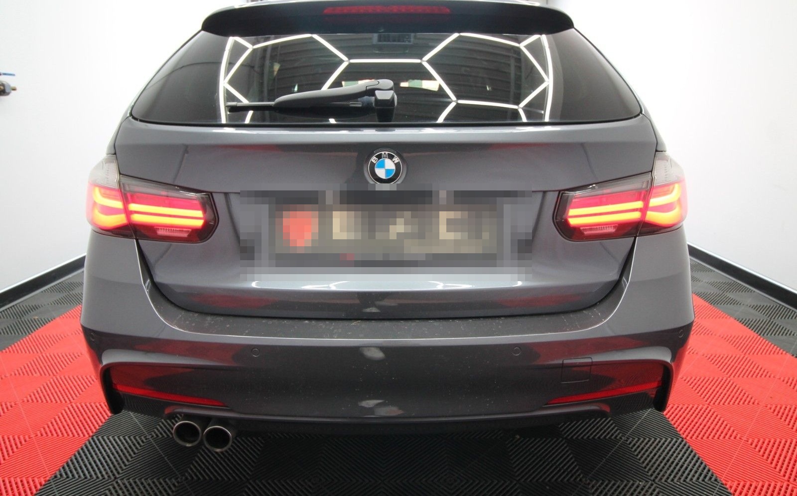 BMW 320i Touring xDrive M Sport HUD LED-Beam foto 7
