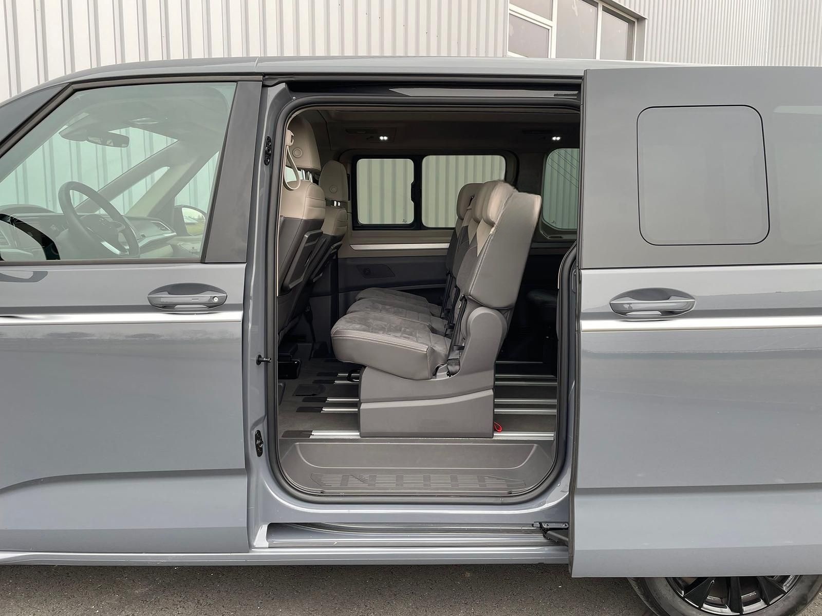 Volkswagen T7 Multivan Style lang Panorama Matrix STANDHZ foto 9