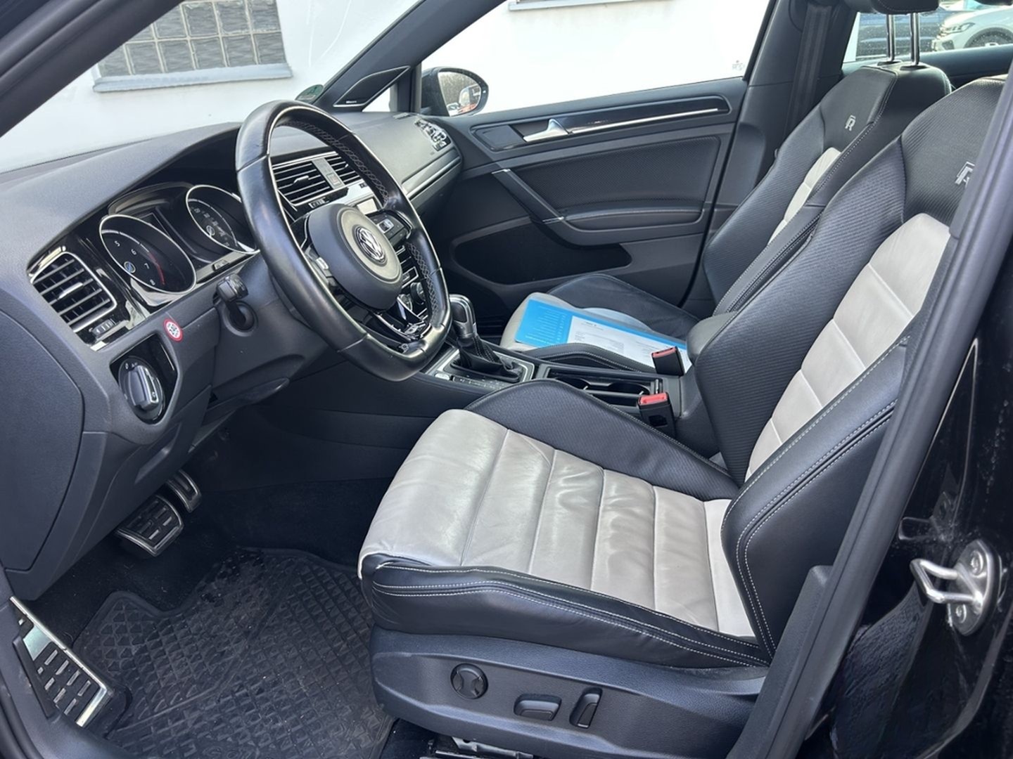 Volkswagen Golf VII Variant R 4M DYNAUDIO KEYLESS PANO ACC  foto 11