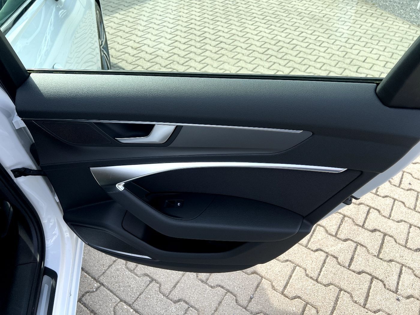 Audi A6 Avant 40 TDI Quattro *LED Navi AHK ACC Sitzh. foto 16