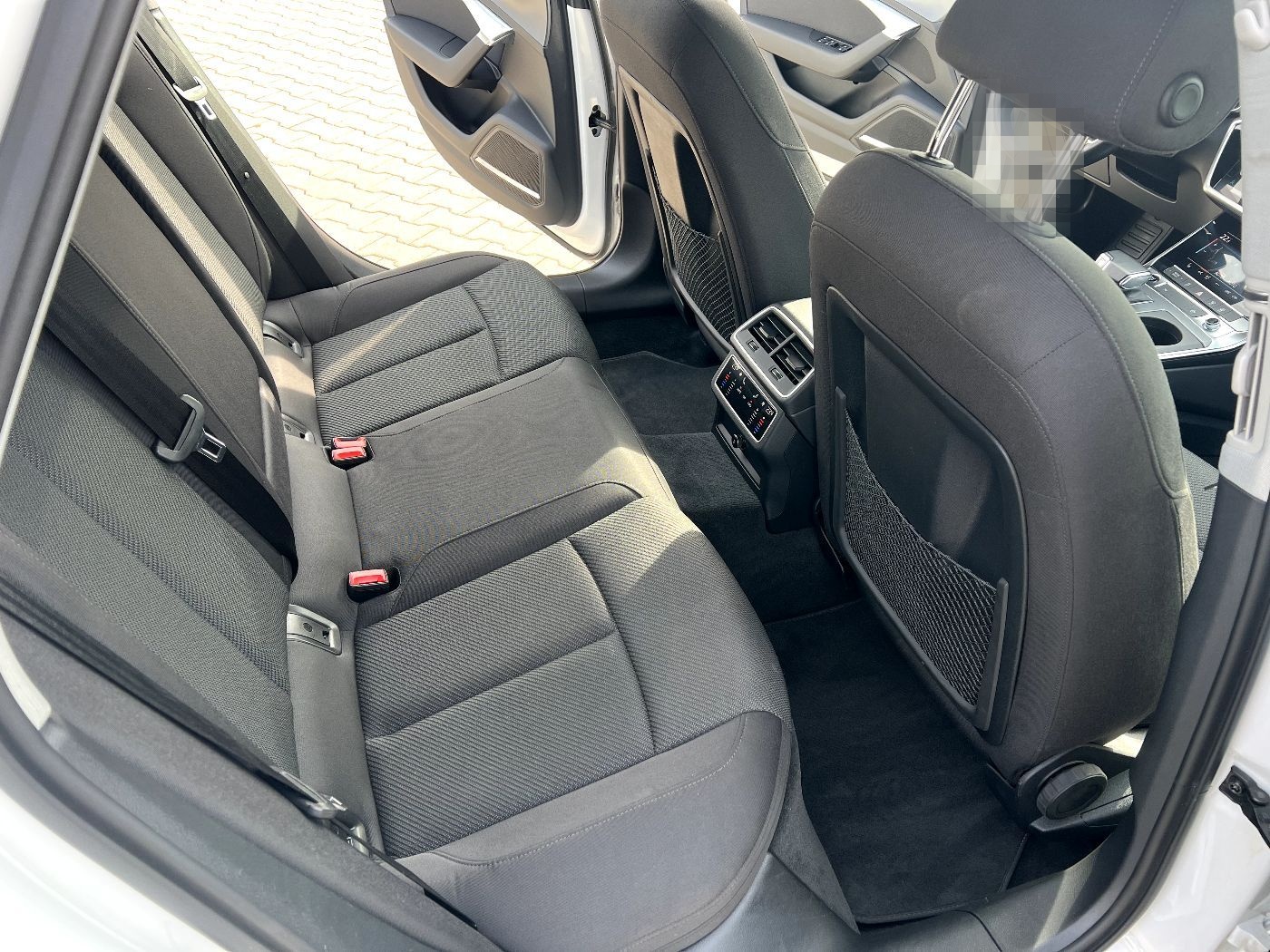 Audi A6 Avant 40 TDI Quattro *LED Navi AHK ACC Sitzh. foto 17