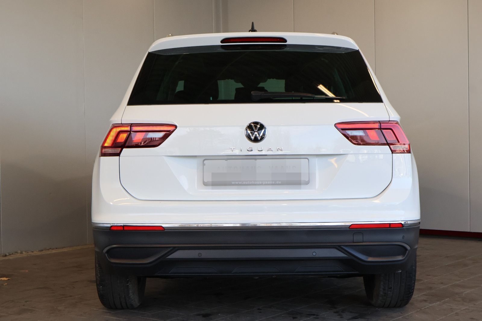 Volkswagen Tiguan 1.5 TSI Life AID+ACC+LED+CARPLAY+PANO foto 5