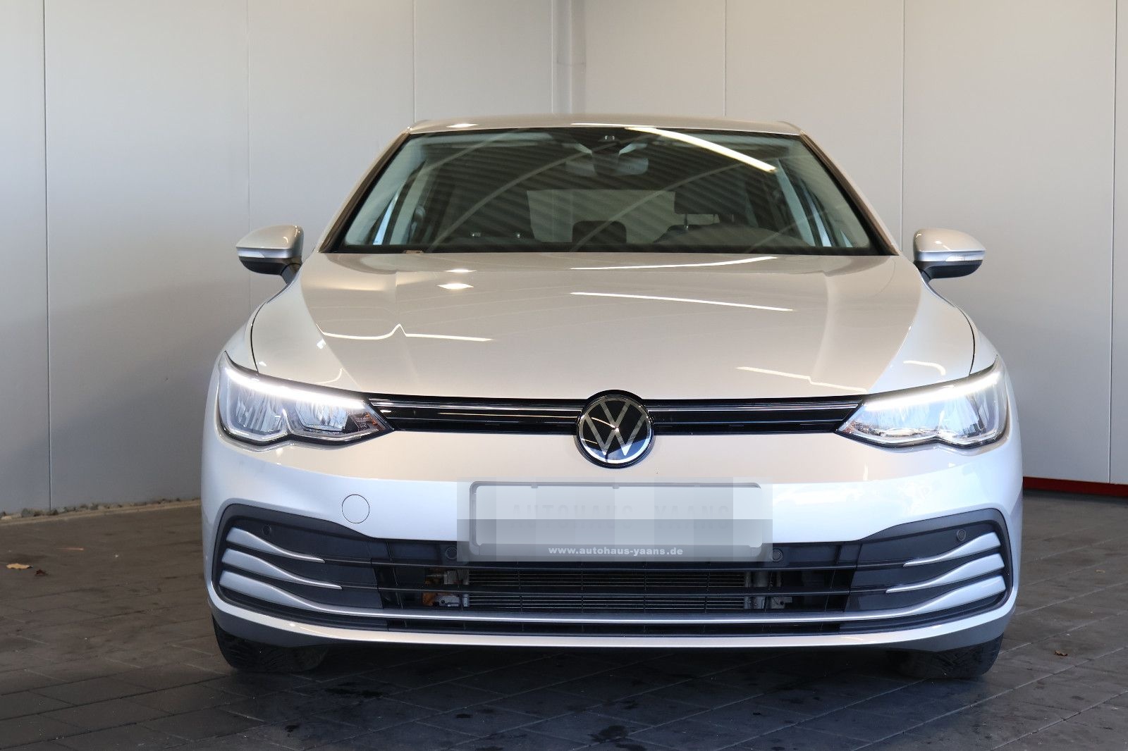 Volkswagen Golf VIII 2.0 TDI Life AID+ACC+KAM+LED+CARPLAY foto 2