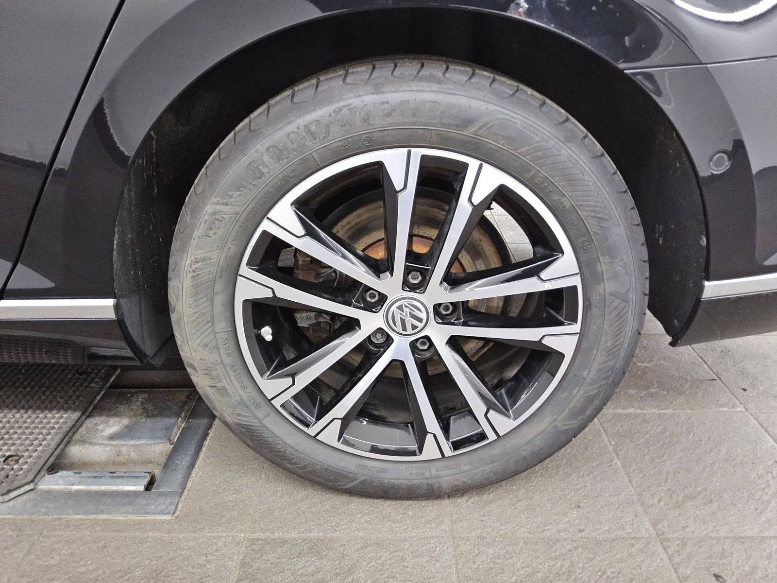 Volkswagen Passat Var. 2.0 TDI Comf. Navi LED AID 360° AHK foto 11