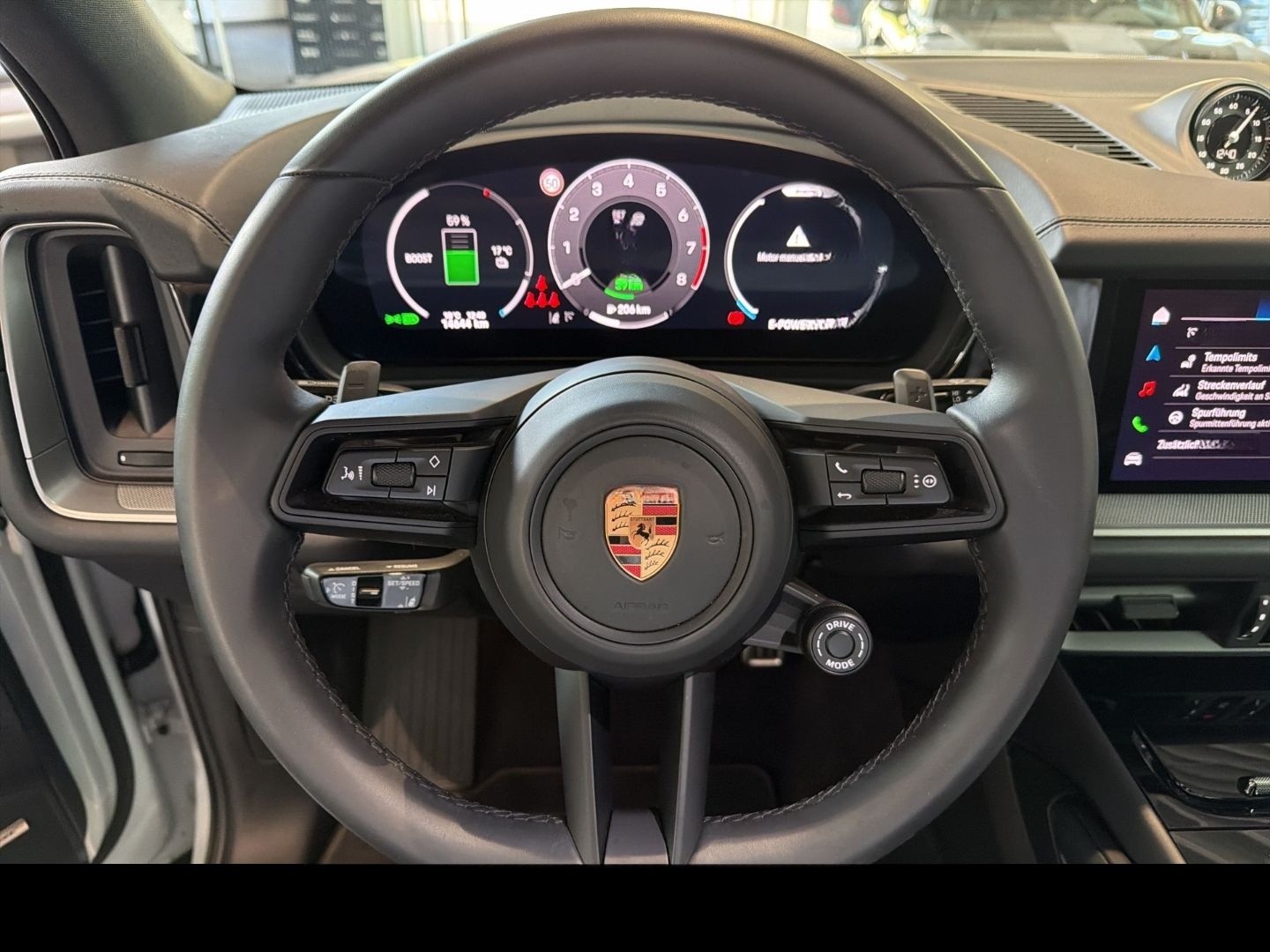 Porsche Cayenne E-Hybrid HA-Lenkung InnoDrive Head-Up foto 9