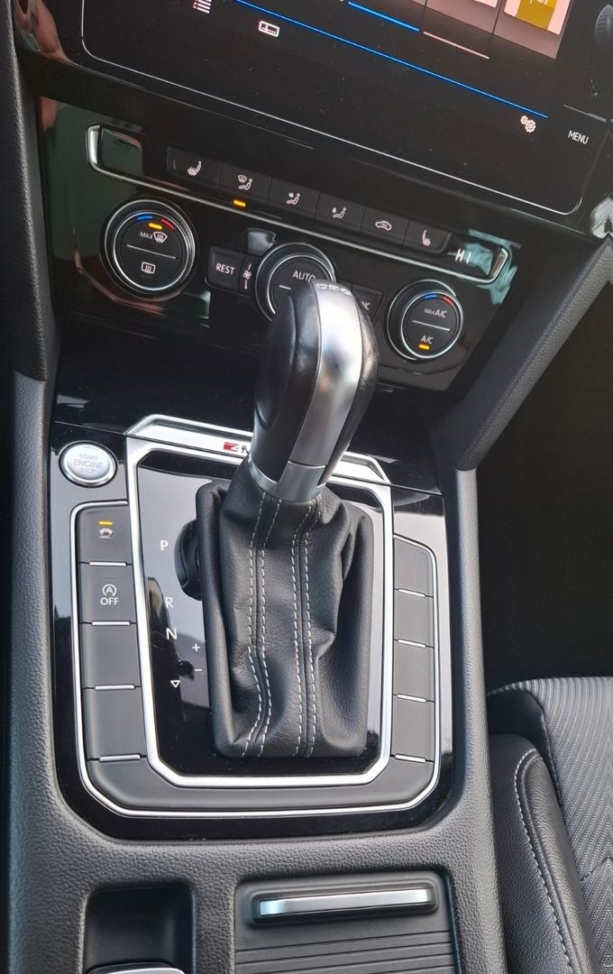 Volkswagen Passat 2.0 Bitdi R-Line foto 9