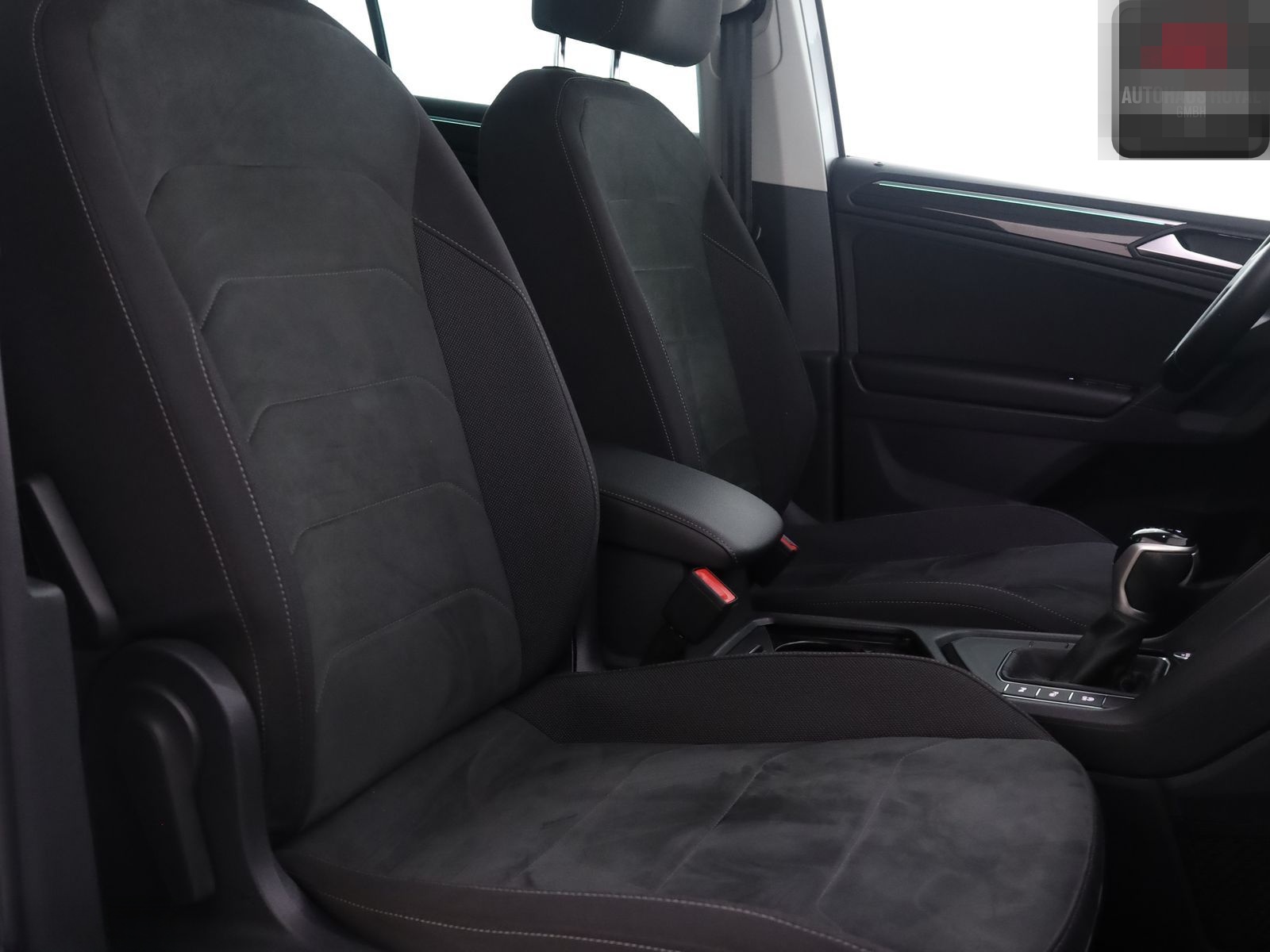 Volkswagen Tiguan 1.5 TSI ELEGANCE PANO,MATRIX,ACC,KAMERA foto 11