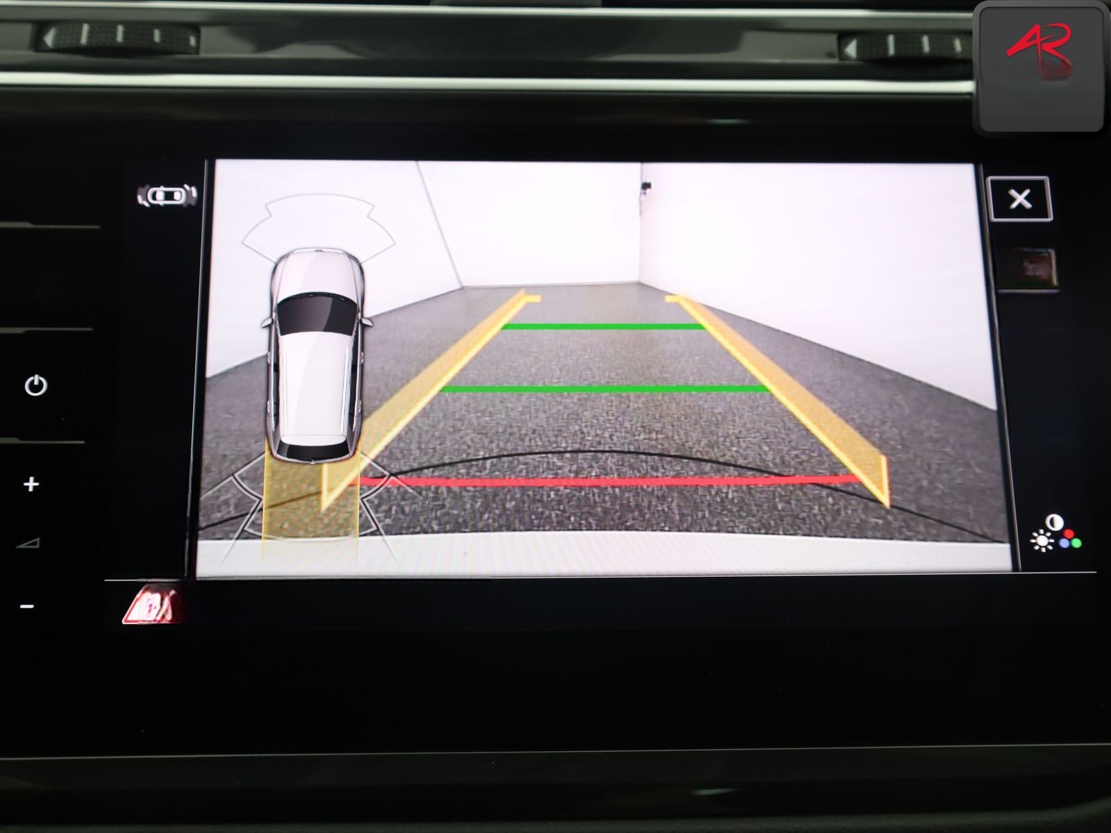 Volkswagen Tiguan 1.5 TSI ELEGANCE PANO,MATRIX,ACC,KAMERA foto 17