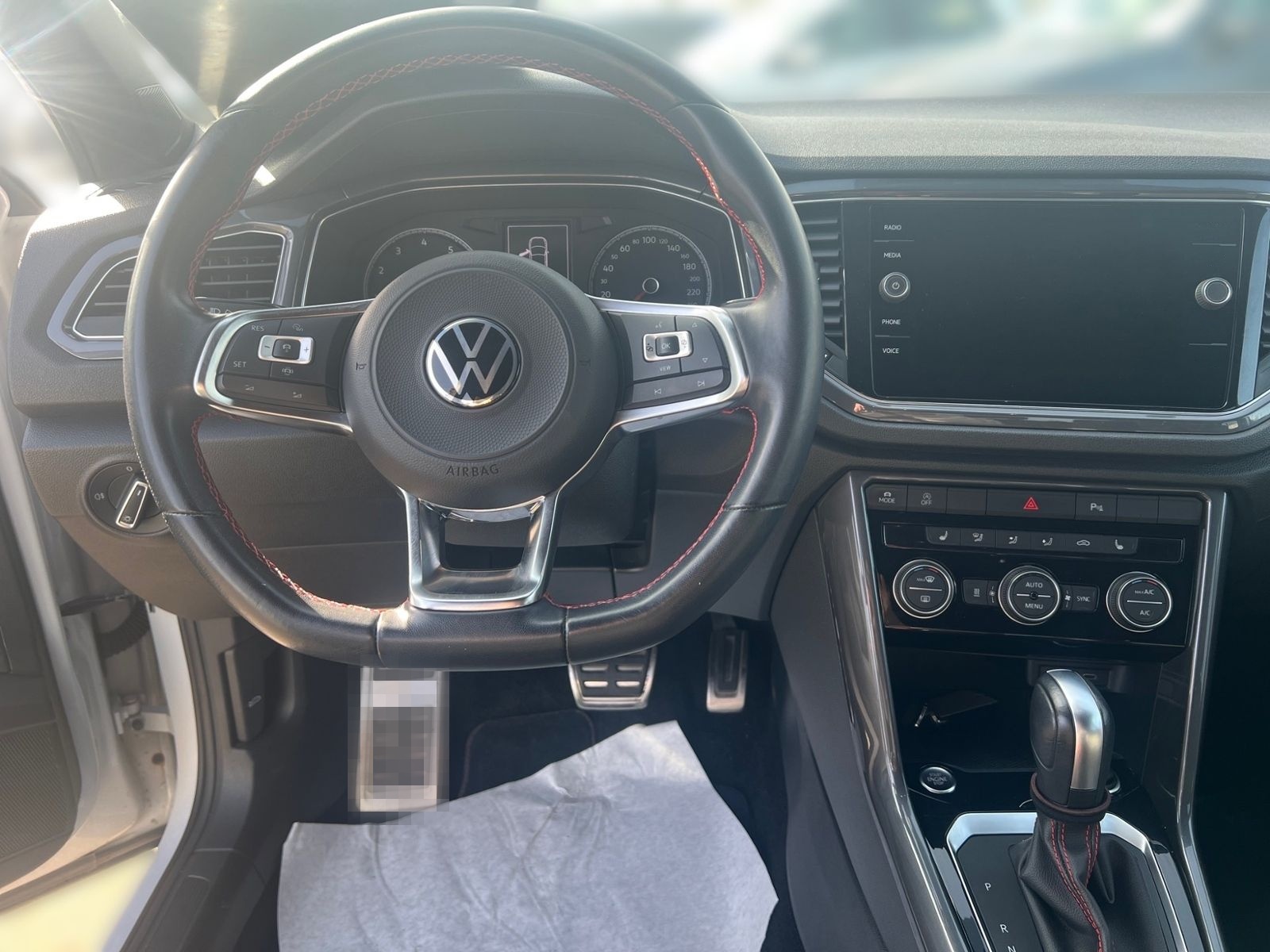 Volkswagen T-Roc 1.5 TSI Sport 110KW (150PS) DSG*STDHZ*NAVI foto 11