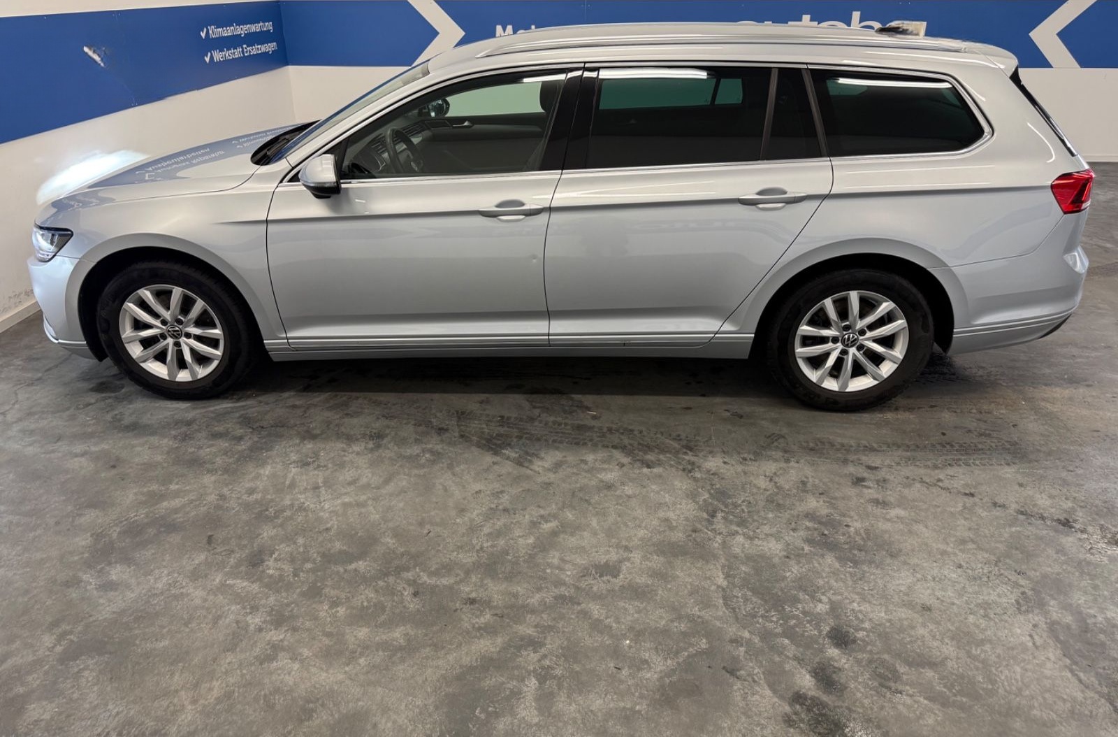 Volkswagen Passat Variant Business 2.0TDI ACC AHK Massage foto 5