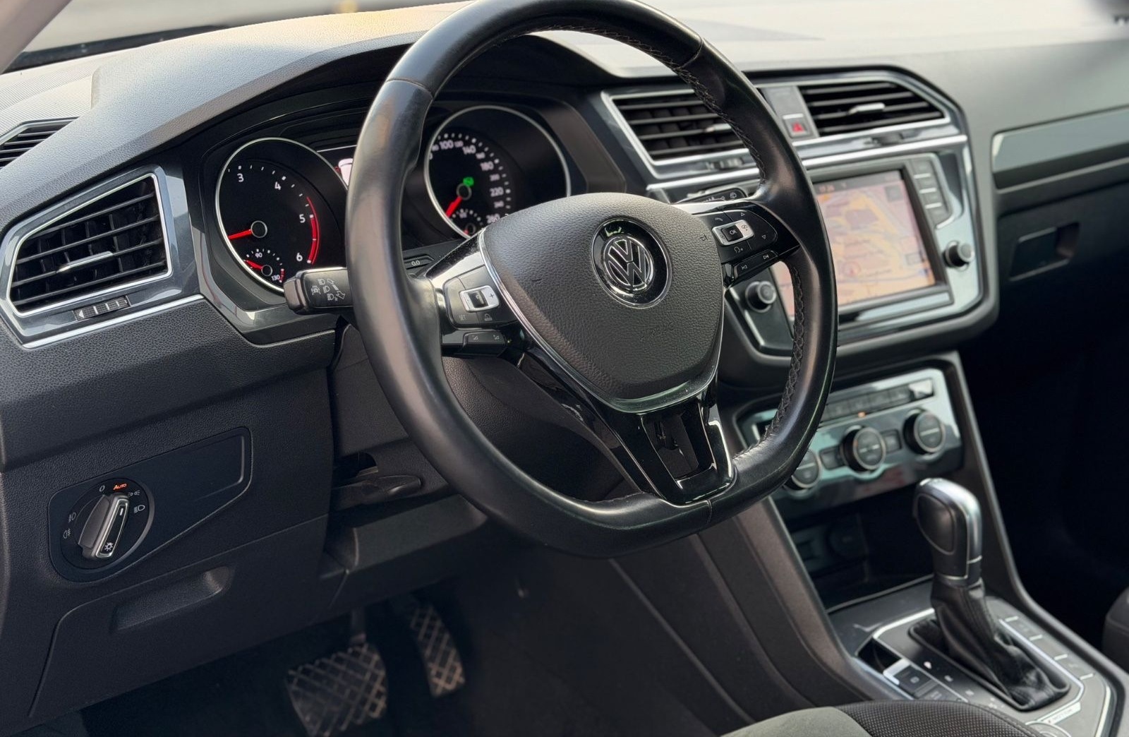 Volkswagen Tiguan Highline BMT/Start-Stopp 4Motion S.Heft foto 14