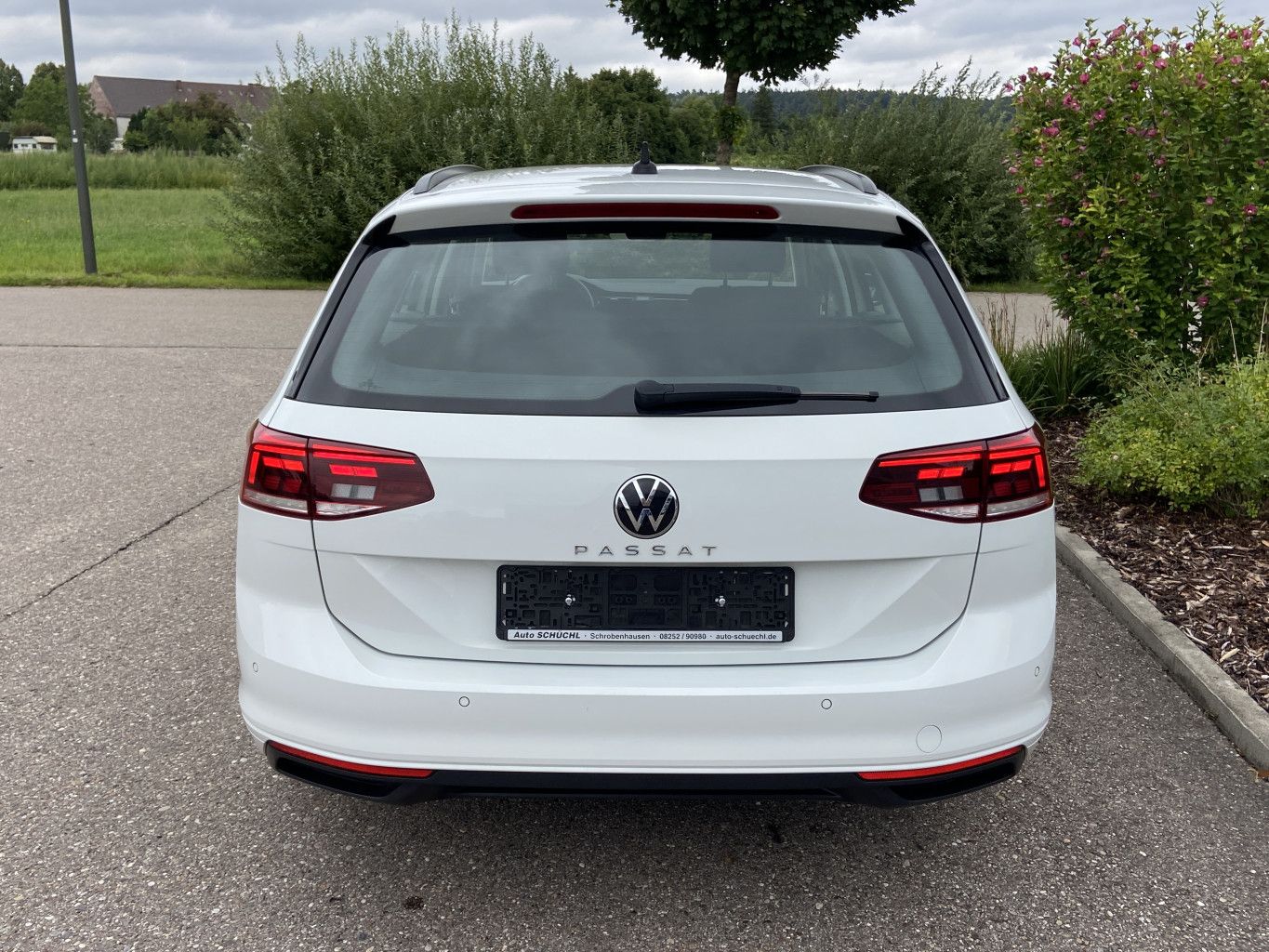 Volkswagen Passat Variant 2.0 TDI Business AHK+17"+NAVI+LED foto 4