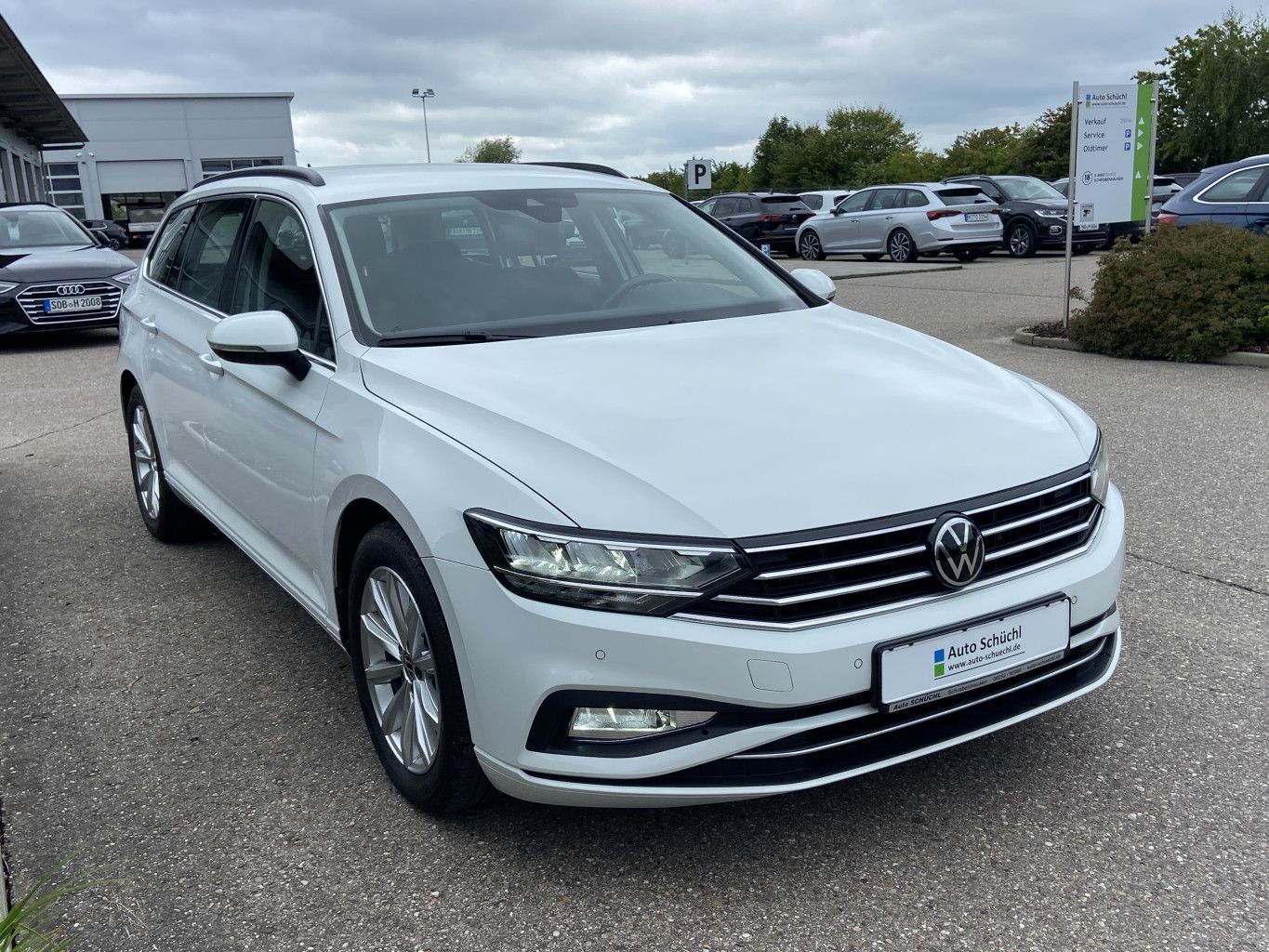 Volkswagen Passat Variant 2.0 TDI Business AHK+17"+NAVI+LED foto 6