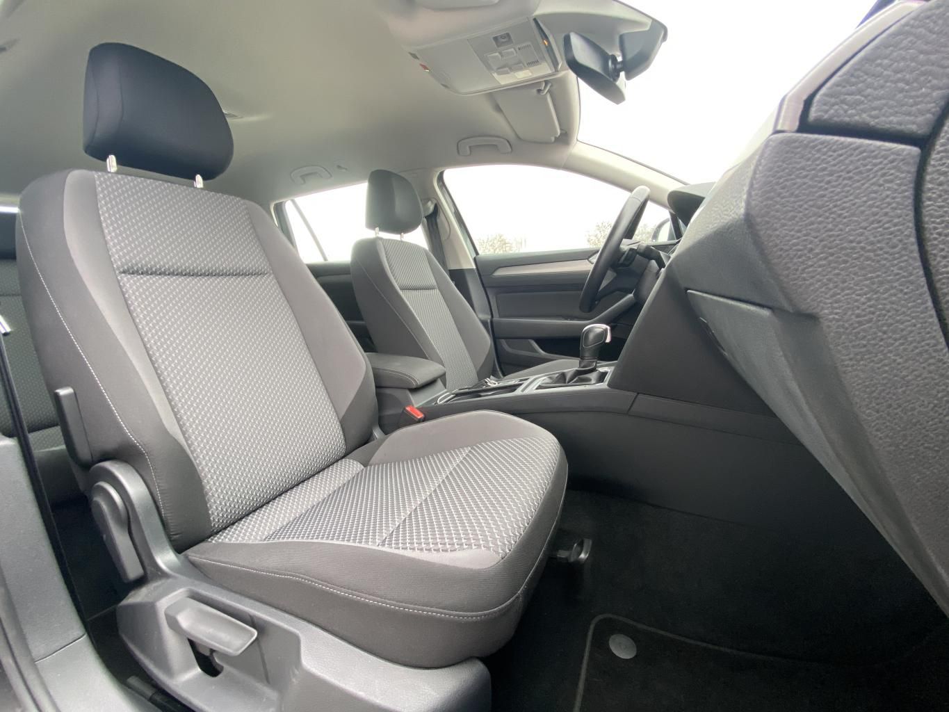 Volkswagen Passat Variant 2.0 TDI DSG AHK+NAVI+LED+KAMERA+A foto 12