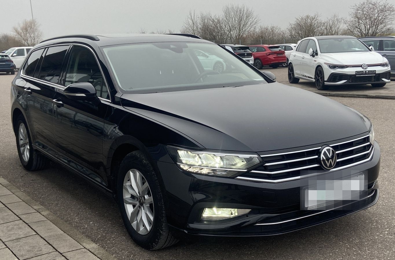 Volkswagen Passat Variant 2.0 TDI DSG BUSINESS NAVI+LED+KAM foto 6
