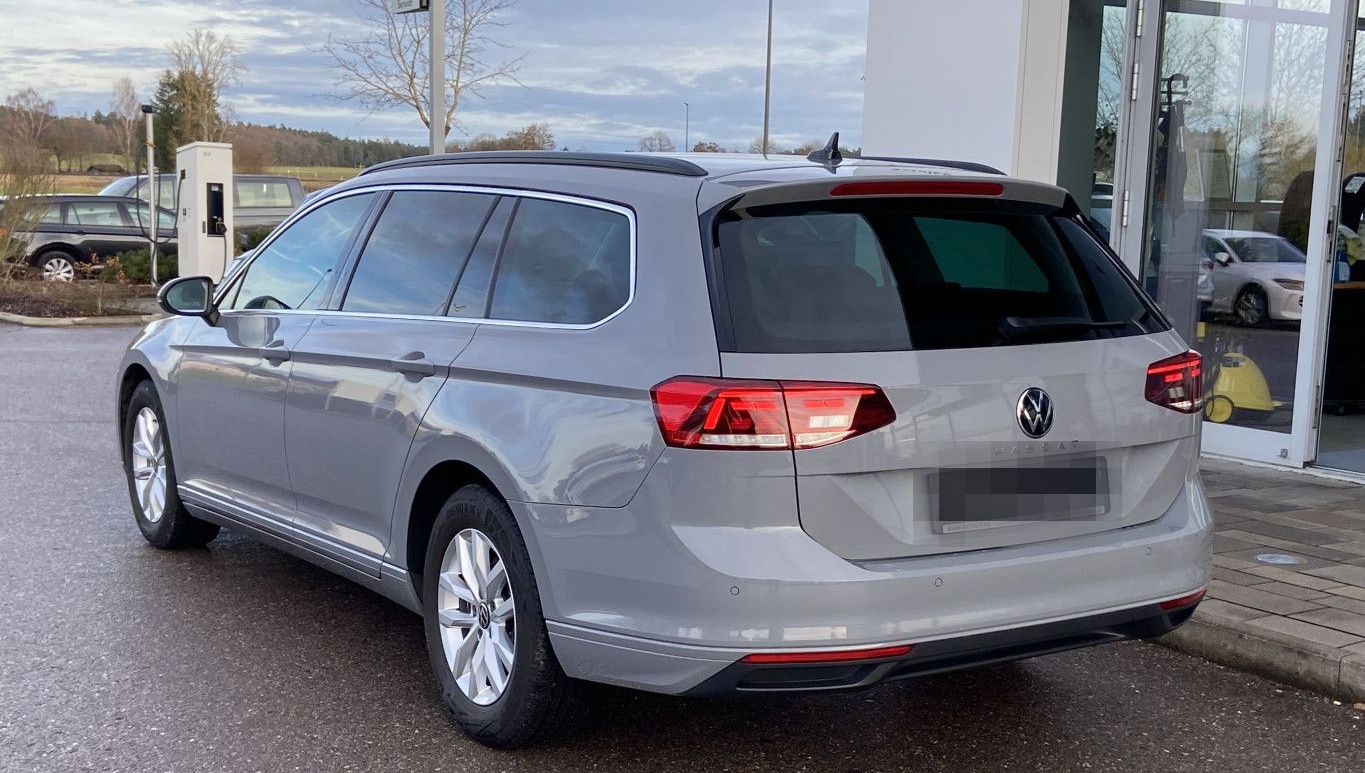 Volkswagen Passat Variant 2.0 TDI DSG Business NAVI+LED+AHK foto 3
