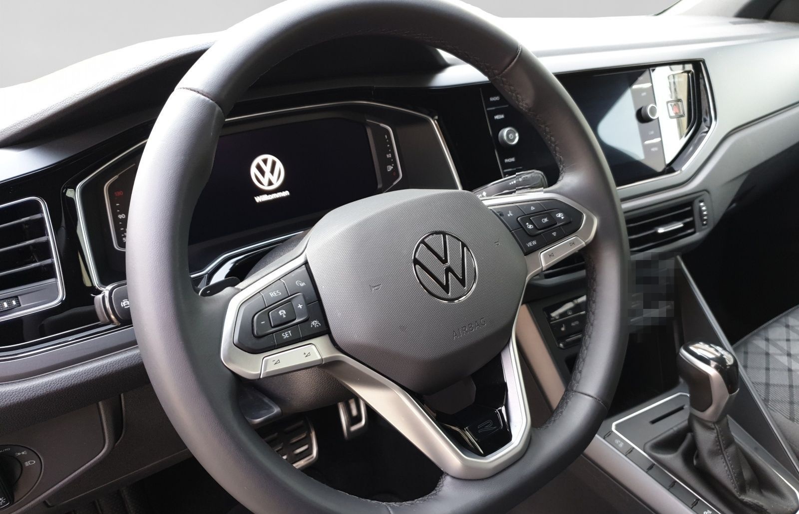 Volkswagen Taigo 1.5 TSI DSG R-LINE IQ.LIGHT KAMERA LM17 AH foto 9
